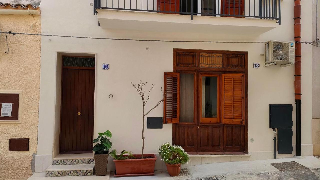 Casa Vacanze Gloria Castellammare del Golfo Kültér fotó
